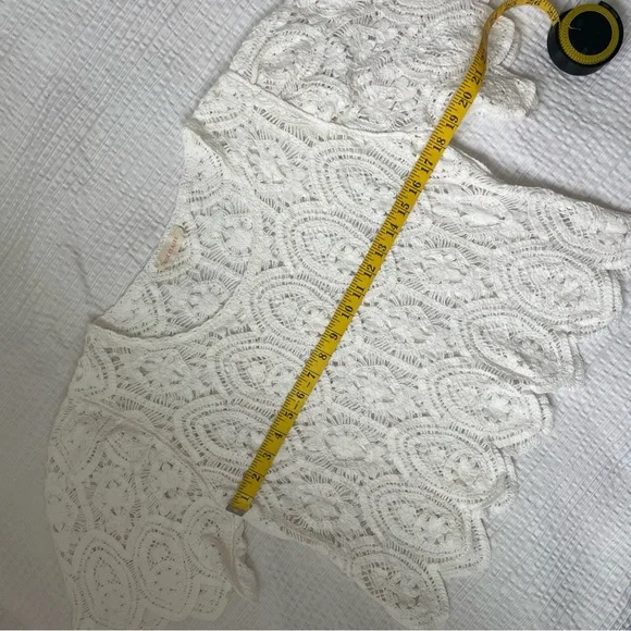 Solitaire Lace Top - Picture 2 of 5